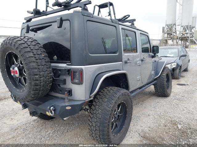 1C4BJWDG7HL512283 Jeep Wrangler Unlimited Sport 4x4