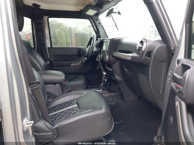 1C4BJWDG7HL512283 Jeep Wrangler Unlimited Sport 4x4