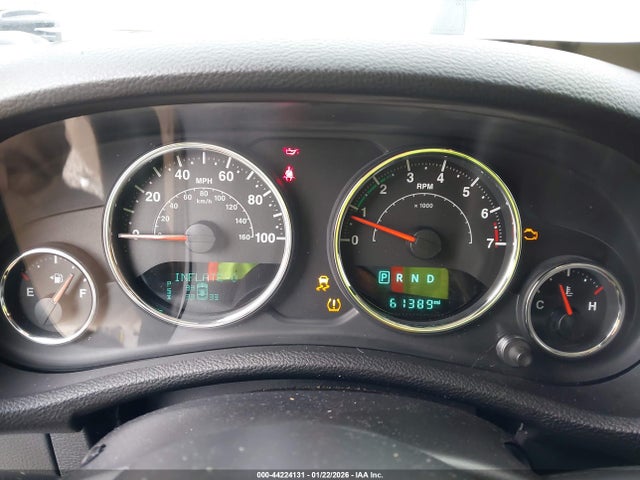 1C4BJWDG7HL512283 Jeep Wrangler Unlimited Sport 4x4