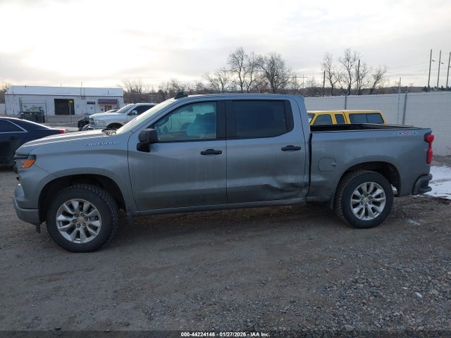 1GCPDBEKXRZ127615 Chevrolet Silverado 1500 4wd Short Bed Custom