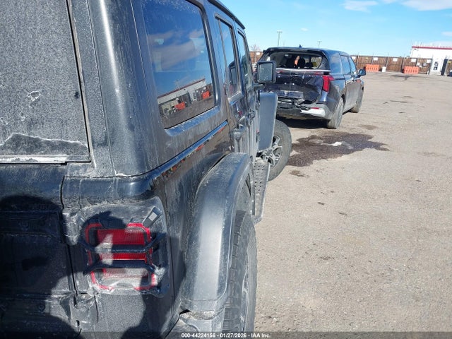 1C4HJXFN0JW145839 Jeep Wrangler Unlimited Rubicon 4x4