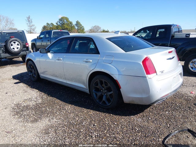 44224161 :رقم المزاد ، 2C3CCABG6MH595785 vin ، 2021 Chrysler 300 300s مزاد بيع