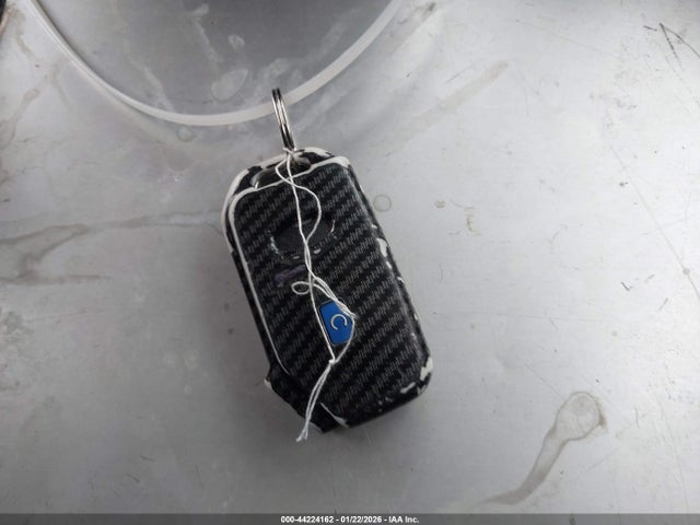 KNDER2AA7R7560505 KIA SELTOS EX