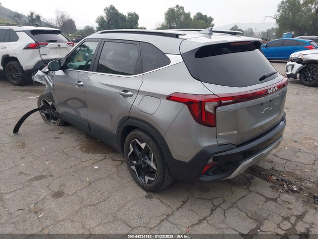 KNDER2AA7R7560505 KIA SELTOS EX