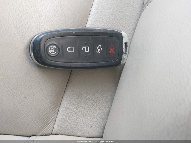 Продажа на аукционе авто 2016 Ford Focus Titanium, vin: 1FADP3J22GL260073, номер лота: 44224249