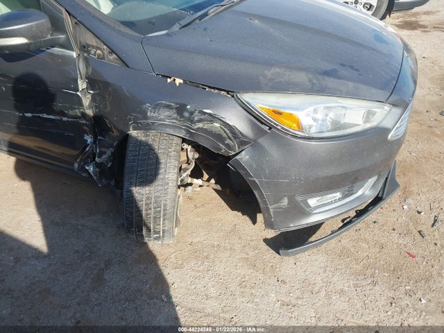 Продажа на аукционе авто 2016 Ford Focus Titanium, vin: 1FADP3J22GL260073, номер лота: 44224249