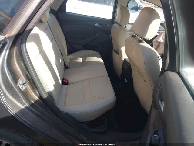 Продажа на аукционе авто 2016 Ford Focus Titanium, vin: 1FADP3J22GL260073, номер лота: 44224249