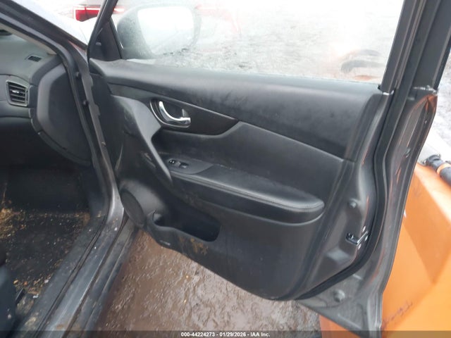 44224273 :رقم المزاد ، JN8AT2MT2LW036712 vin ، 2020 Nissan Rogue Sv Fwd مزاد بيع
