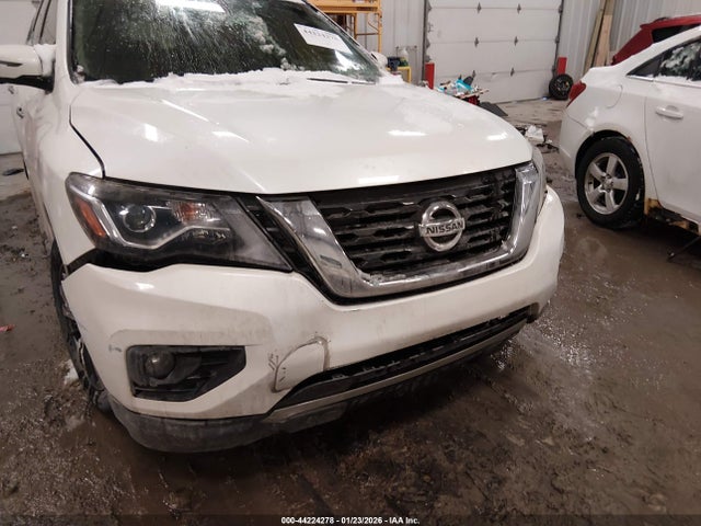 2017 Nissan Pathfinder Sl მანქანა იყიდება აუქციონზე, vin: 5N1DR2MM7HC600939, აუქციონის ნომერი: 44224278