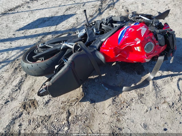 MLHRH1554S5100180 Honda CBR650 R