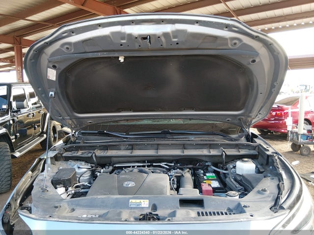 5TDBZRBHXMS149783 Toyota Highlander Le