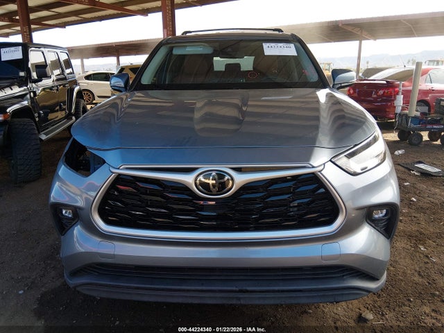 5TDBZRBHXMS149783 Toyota Highlander Le