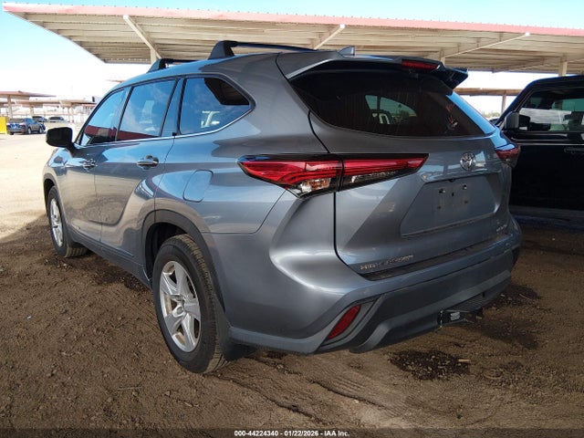5TDBZRBHXMS149783 Toyota Highlander Le