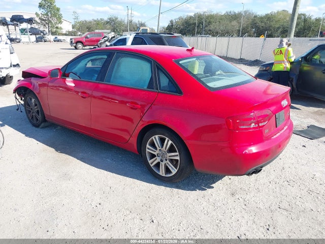 2011 AUDI A4 WAUAFAFL5BN011671 Photo 2