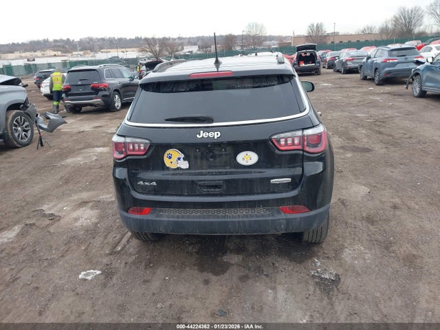 Jeep Compass Latitude 4x4 2019 3C4NJDBB4KT595806 Image 16