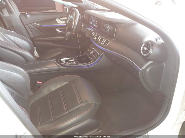 2019 MERCEDES-BENZ AMG E 53 WDDZF6BB6KA604386 Photo 4