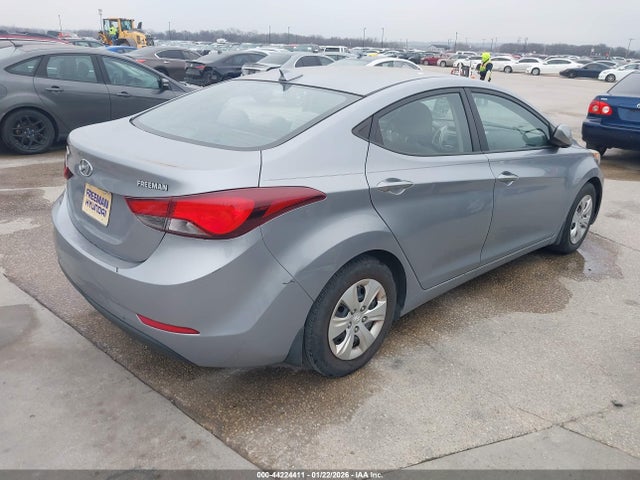 Hyundai ELANTRA SE 2016 5NPDH4AE8GH757284 Image 4