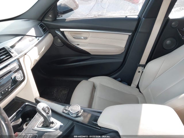 2016 BMW 340I WBA8B7G5XGNT14126 Photo 4