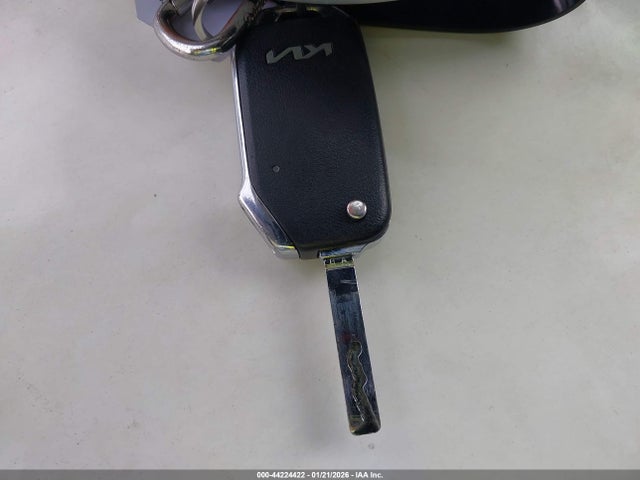 2023 Kia Forte Lxs მანქანა იყიდება აუქციონზე, vin: 3KPF24AD0PE607675, აუქციონის ნომერი: 44224422