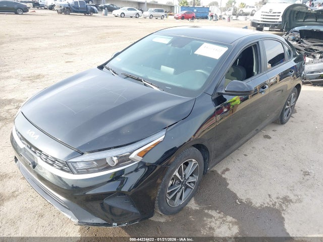 2023 Kia Forte Lxs მანქანა იყიდება აუქციონზე, vin: 3KPF24AD0PE607675, აუქციონის ნომერი: 44224422