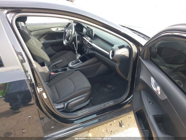 2023 Kia Forte Lxs მანქანა იყიდება აუქციონზე, vin: 3KPF24AD0PE607675, აუქციონის ნომერი: 44224422