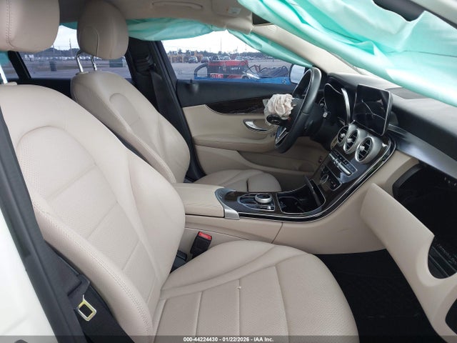 2019 MERCEDES-BENZ C 300 WDDWF8DB7KR483994 Photo 4