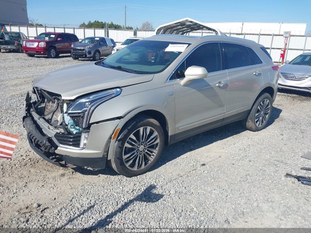 2017 CADILLAC XT5 1GYKNCRS6HZ182790 Photo 1