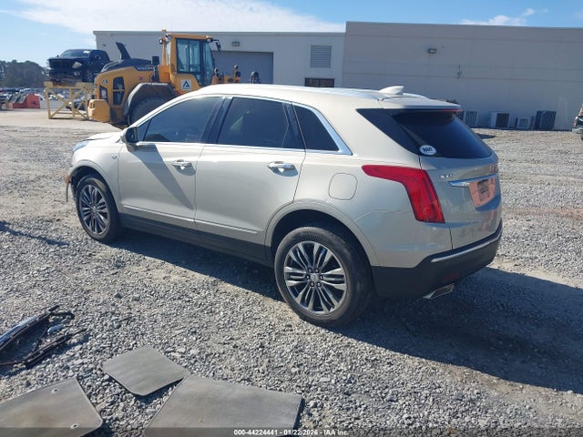 2017 CADILLAC XT5 1GYKNCRS6HZ182790 Photo 2