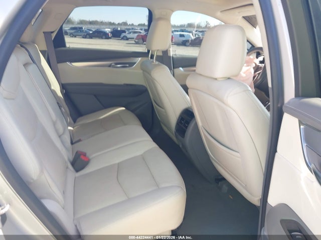 2017 CADILLAC XT5 1GYKNCRS6HZ182790 Photo 7