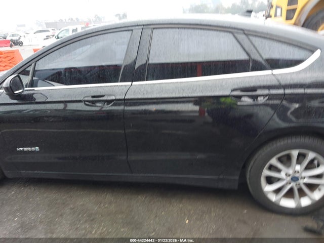 3FA6P0LU9KR278523 Ford Fusion Hybrid Se