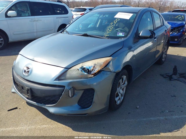 44224500 :رقم المزاد ، JM1BL1UP4D1796474 vin ، 2013 Mazda Mazda3 I Sport مزاد بيع