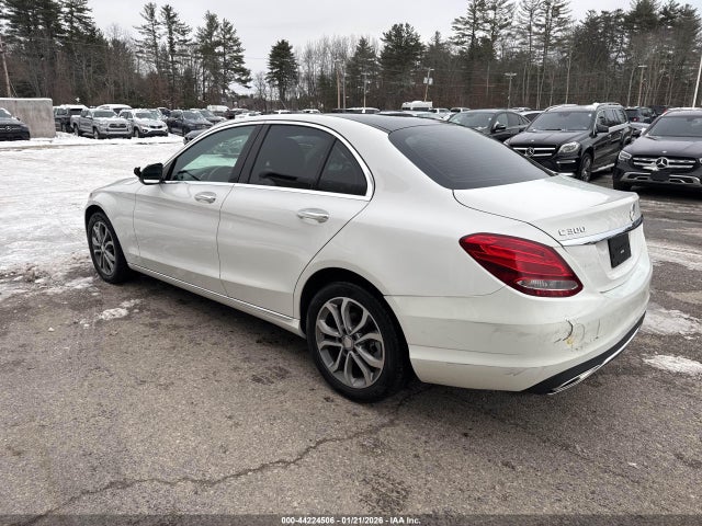 2017 MERCEDES-BENZ C 300 55SWF4KB3HU179385 Photo 2