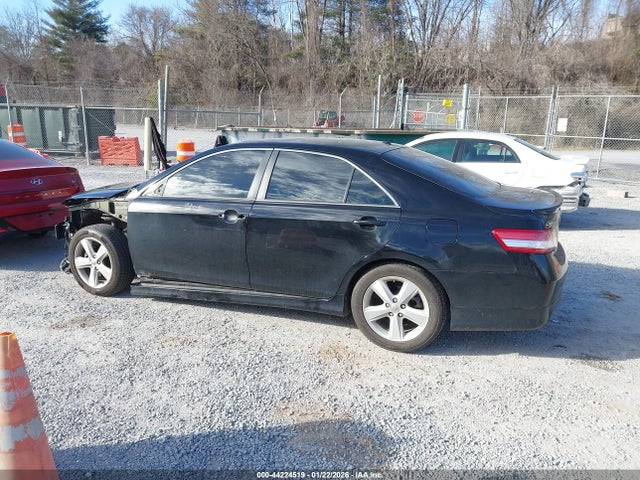 2010 Toyota Camry Se მანქანა იყიდება აუქციონზე, vin: 4T1BF3EKXAU035055, აუქციონის ნომერი: 44224519