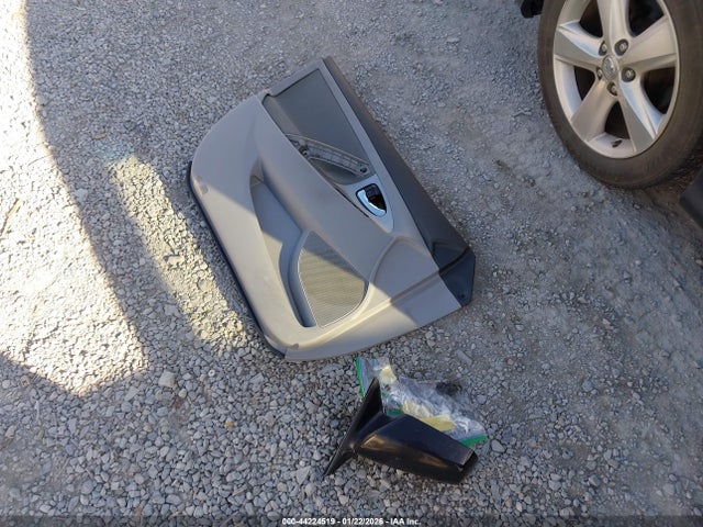 2010 Toyota Camry Se მანქანა იყიდება აუქციონზე, vin: 4T1BF3EKXAU035055, აუქციონის ნომერი: 44224519