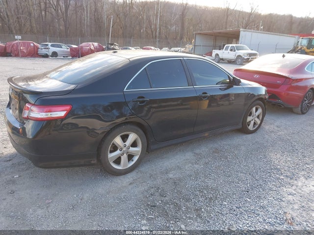 2010 Toyota Camry Se მანქანა იყიდება აუქციონზე, vin: 4T1BF3EKXAU035055, აუქციონის ნომერი: 44224519