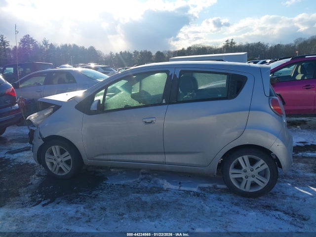 Chevrolet Spark 1lt Cvt 2015 KL8CD6S97FC787321 Image 14