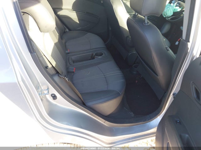 Chevrolet Spark 1lt Cvt 2015 KL8CD6S97FC787321 Image 8