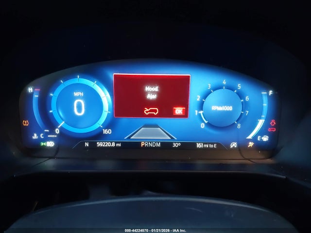 44224570 :رقم المزاد ، 1FMCU9J99LUB17183 vin ، 2020 Ford Escape Titanium مزاد بيع