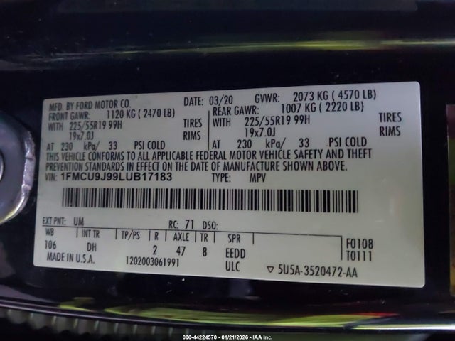 44224570 :رقم المزاد ، 1FMCU9J99LUB17183 vin ، 2020 Ford Escape Titanium مزاد بيع
