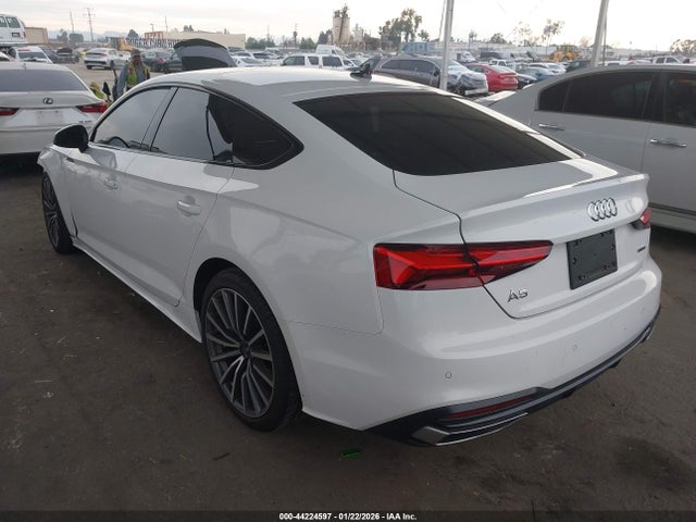 44224597 :رقم المزاد ، WAUCBCF5XPA034217 vin ، 2023 Audi A5 Sportback Premium Plus مزاد بيع