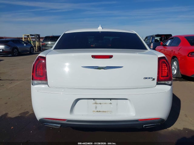 2C3CCABG1JH227235 Chrysler 300 300s