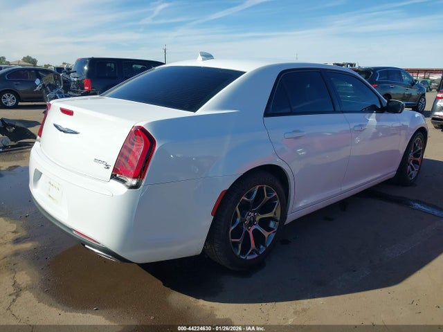 2C3CCABG1JH227235 Chrysler 300 300s