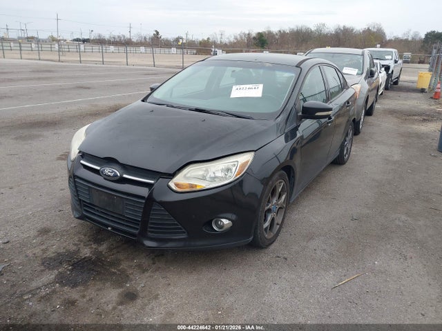 Ford FOCUS SE 2014 1FADP3F26EL164467 Image 2
