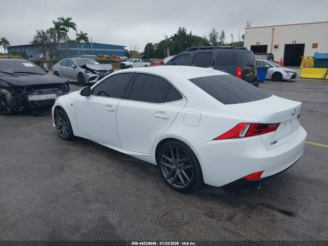 2016 LEXUS IS 200T JTHBA1D28G5026574 Photo 2
