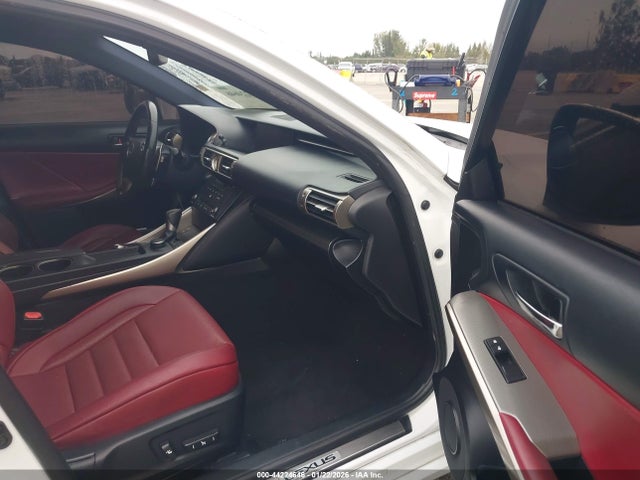 2016 LEXUS IS 200T JTHBA1D28G5026574 Photo 4