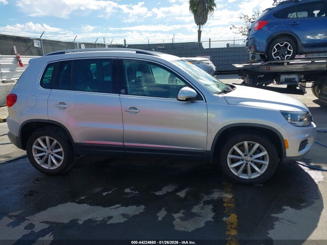 WVGRV7AX7HK005415 Volkswagen Tiguan 2.0t Wolfsburg Edition