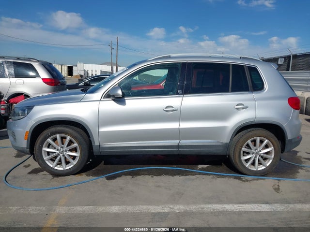 WVGRV7AX7HK005415 Volkswagen Tiguan 2.0t Wolfsburg Edition