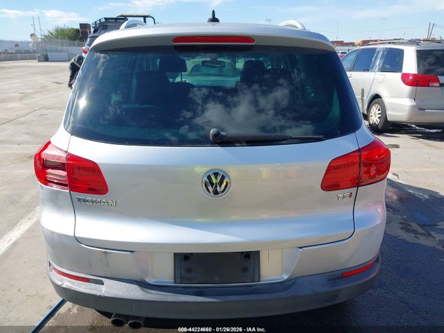 WVGRV7AX7HK005415 Volkswagen Tiguan 2.0t Wolfsburg Edition