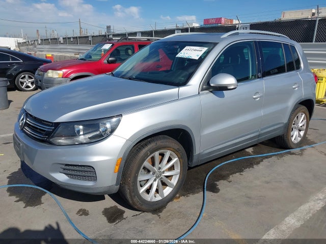 WVGRV7AX7HK005415 Volkswagen Tiguan 2.0t Wolfsburg Edition