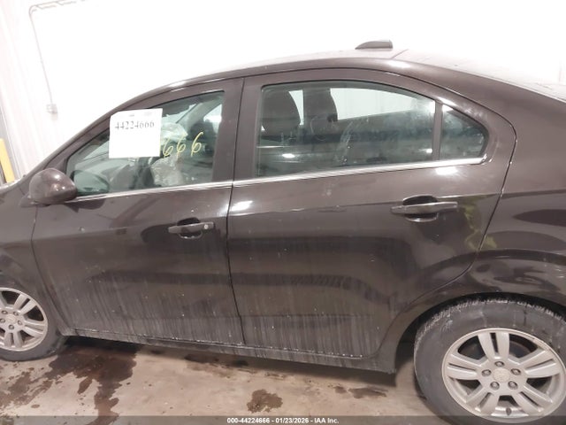 1G1JC5SB7G4158435 Chevrolet Sonic Lt Auto